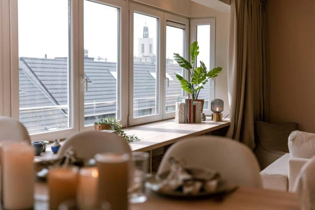Juan - Stijlvol Appartement Met Uitzicht Op De Kaai ออสเทนด์ ภายนอก รูปภาพ