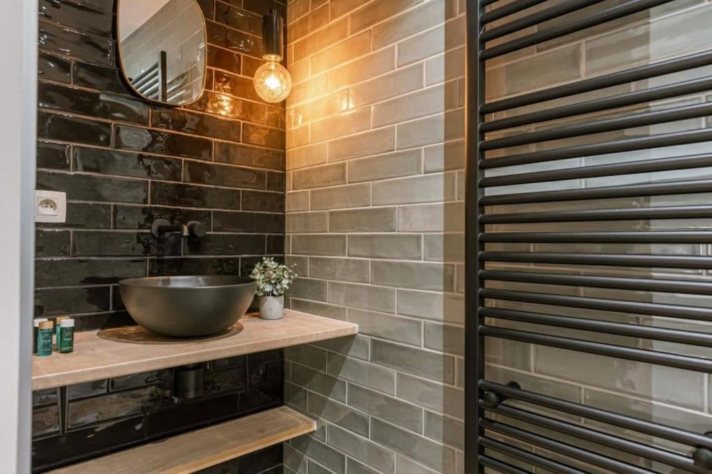 Juan - Stijlvol Appartement Met Uitzicht Op De Kaai ออสเทนด์ ภายนอก รูปภาพ